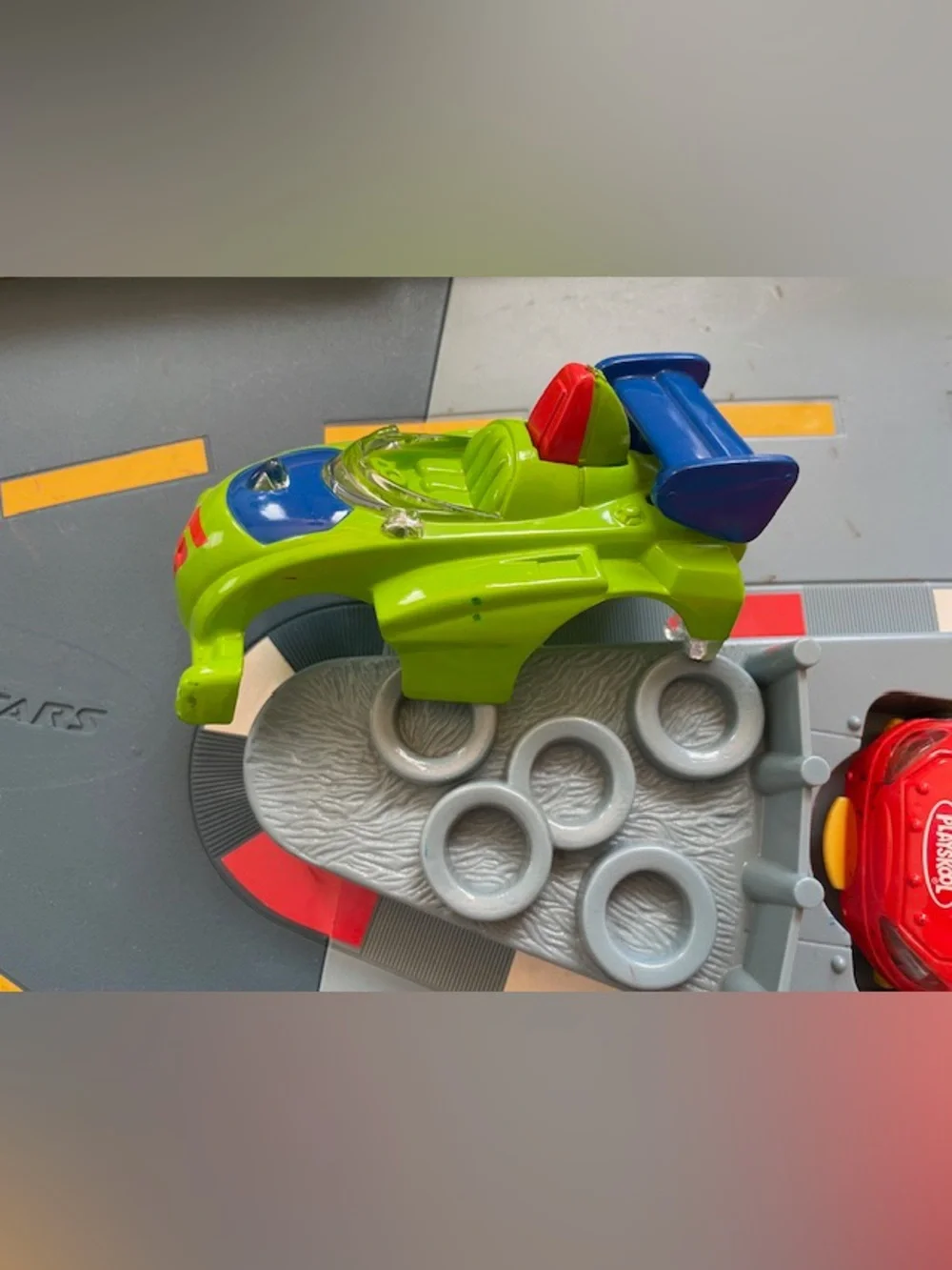 Playskool Speedstars Maximum Thrills Raceway